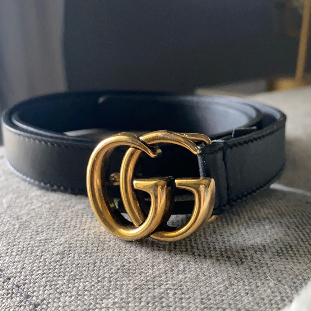 Leather Gucci belt with Double G Buckle